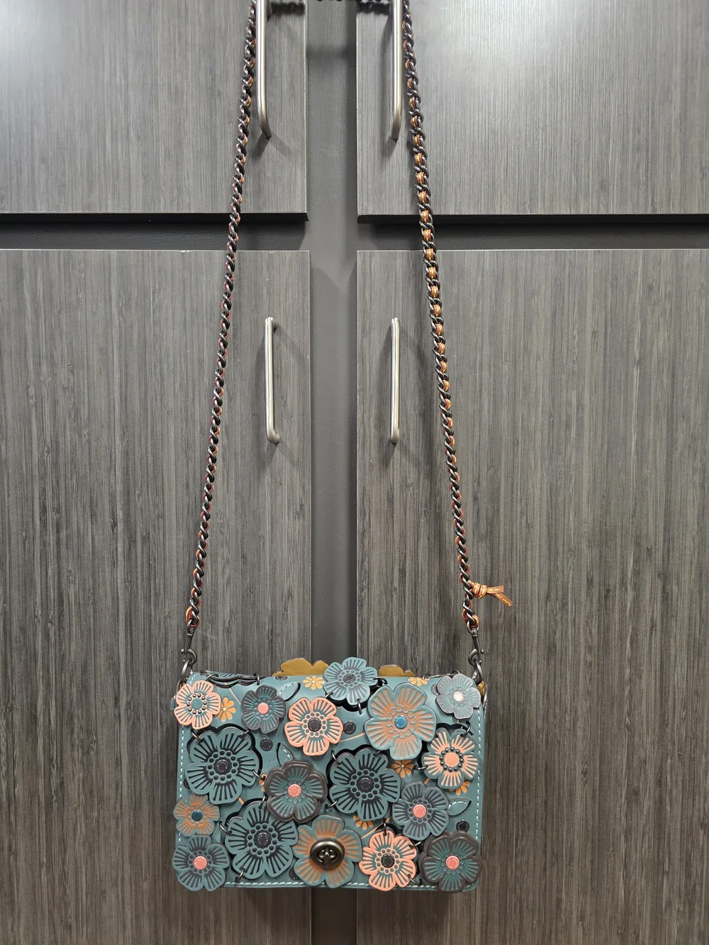 Coach Tea Rose Parker 18 Shoulder Bag Blue Floral Applique Glovetanned Leather
